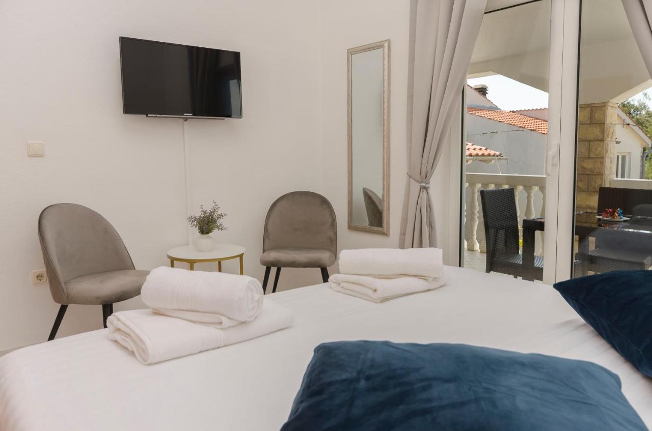 Apartments Anton Vodice Esterno foto