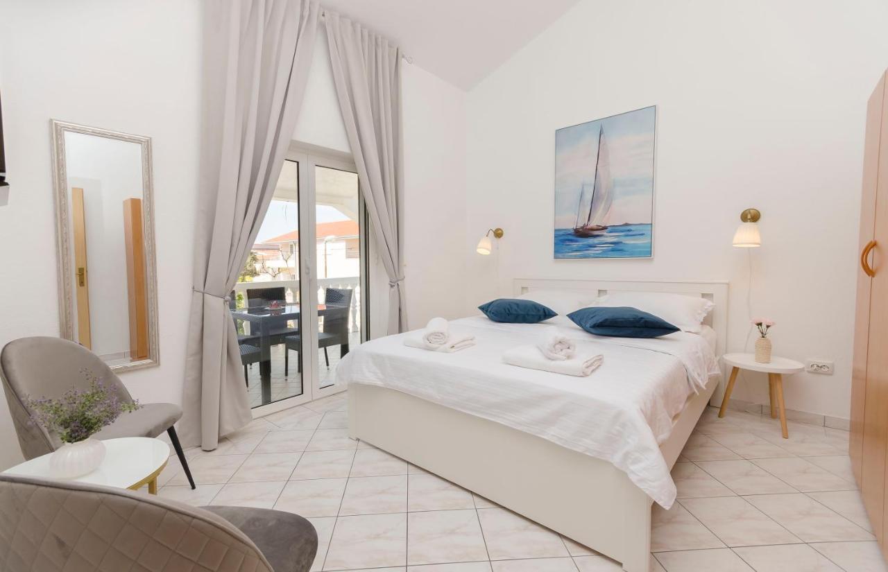 Apartments Anton Vodice Esterno foto