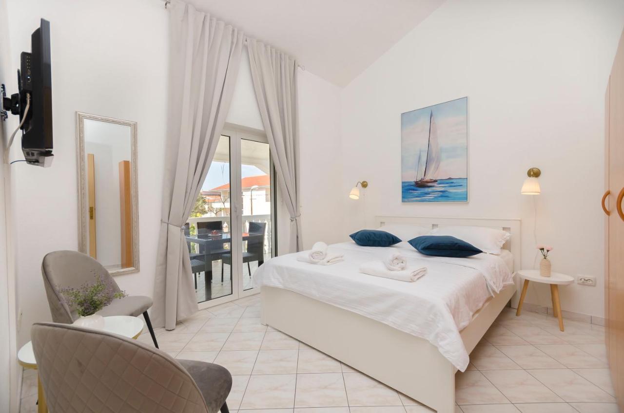 Apartments Anton Vodice Esterno foto