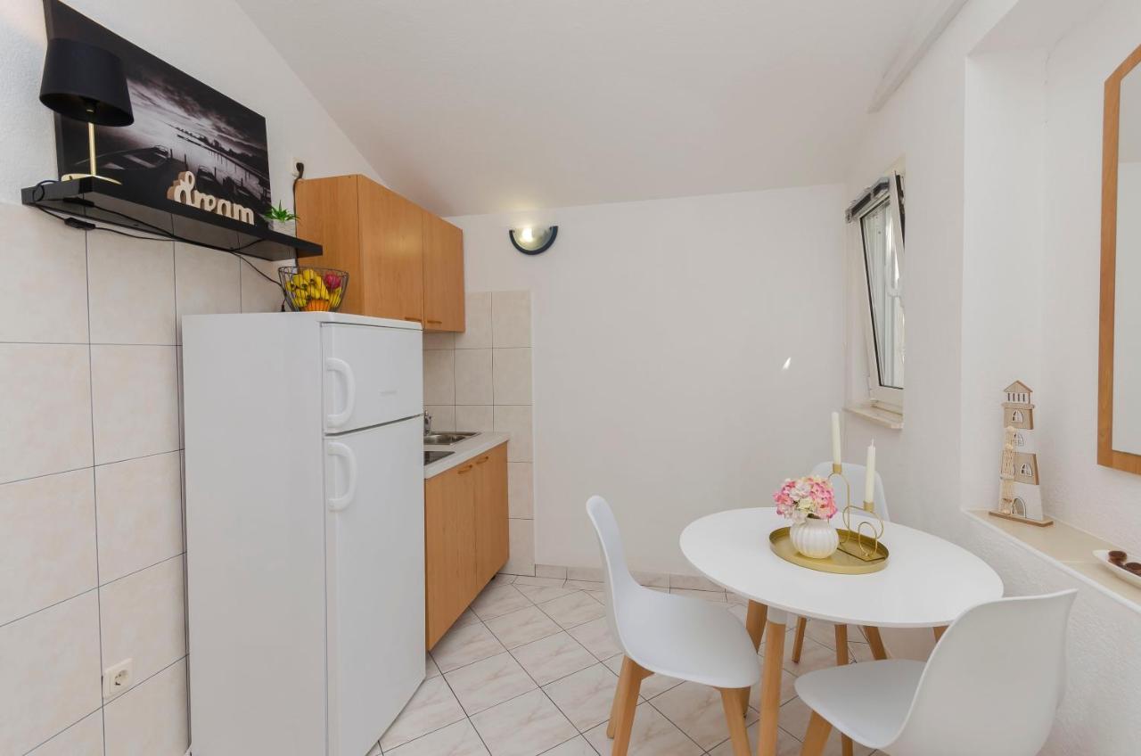 Apartments Anton Vodice Esterno foto