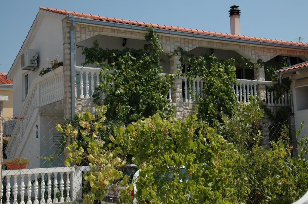 Apartments Anton Vodice Esterno foto